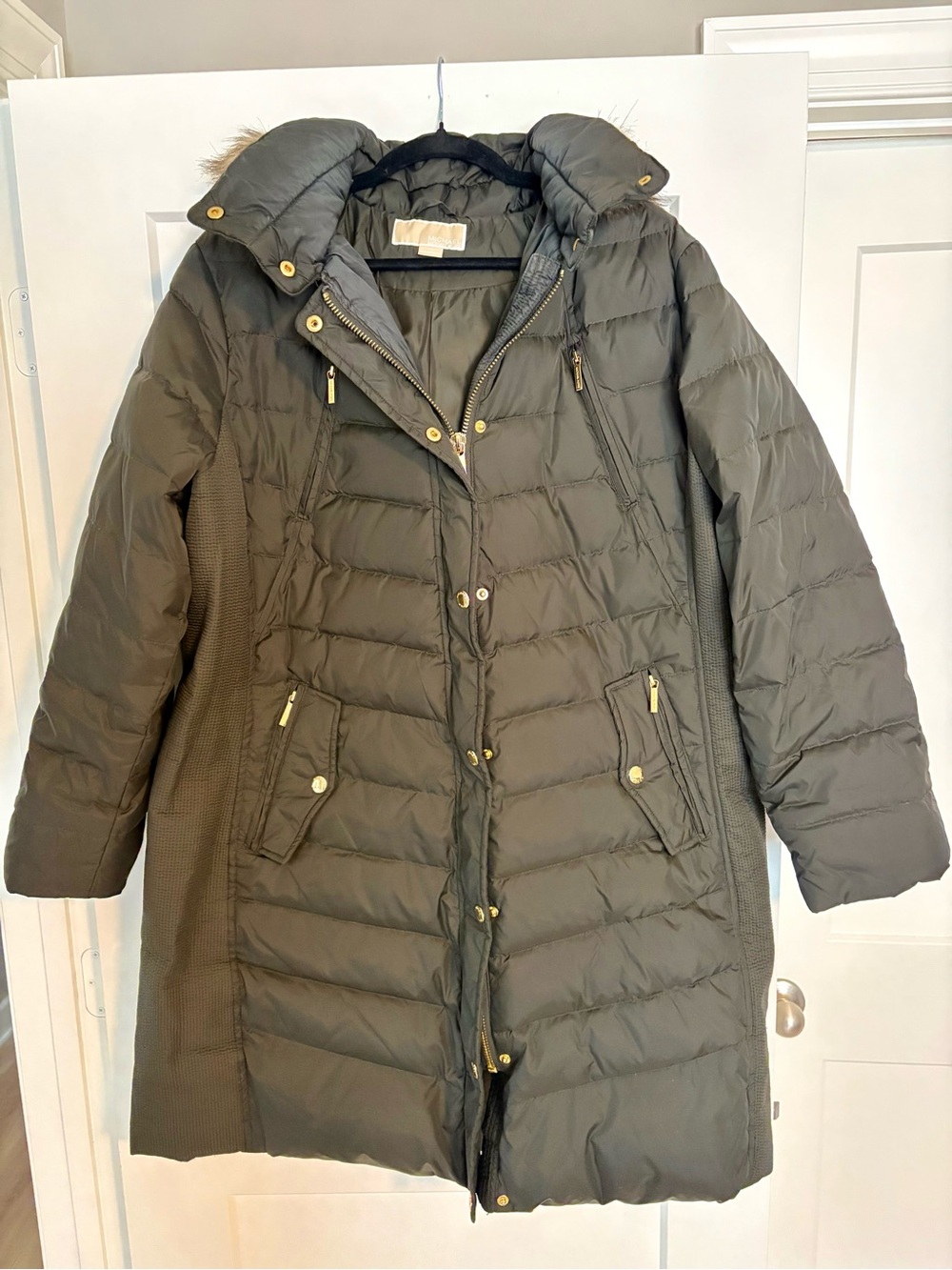 Michael Kors Brown Quilted Hooded Puffer Coat with Gold Hardware. Women’s XXL